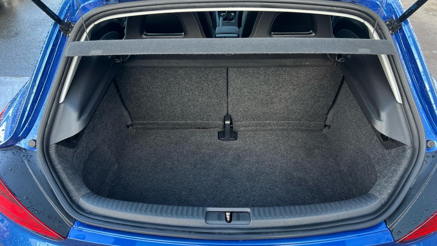 Used Volkswagen Scirocco 2017 for sale - 76832075: Photo 13