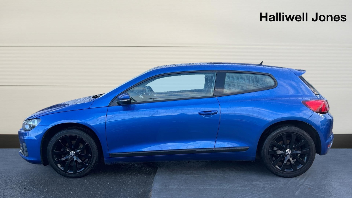 Used Volkswagen Scirocco 2017 for sale - 76832075: Photo 3