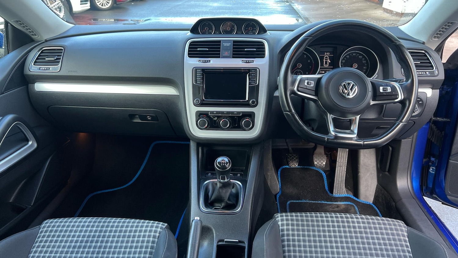 Used Volkswagen Scirocco 2017 for sale - 76832075: Photo 4