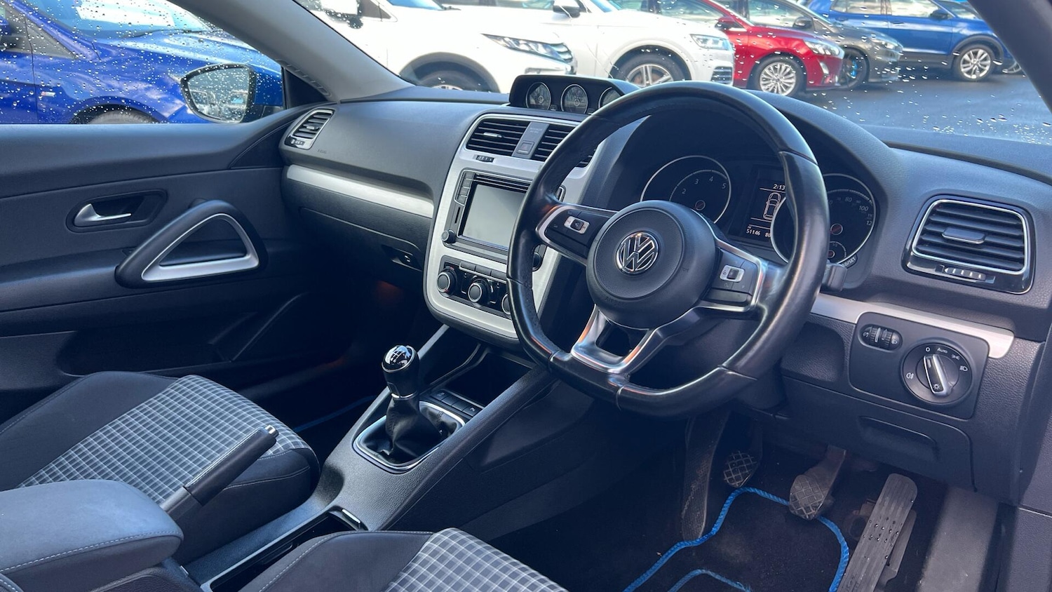 Used Volkswagen Scirocco 2017 for sale - 76832075: Photo 6