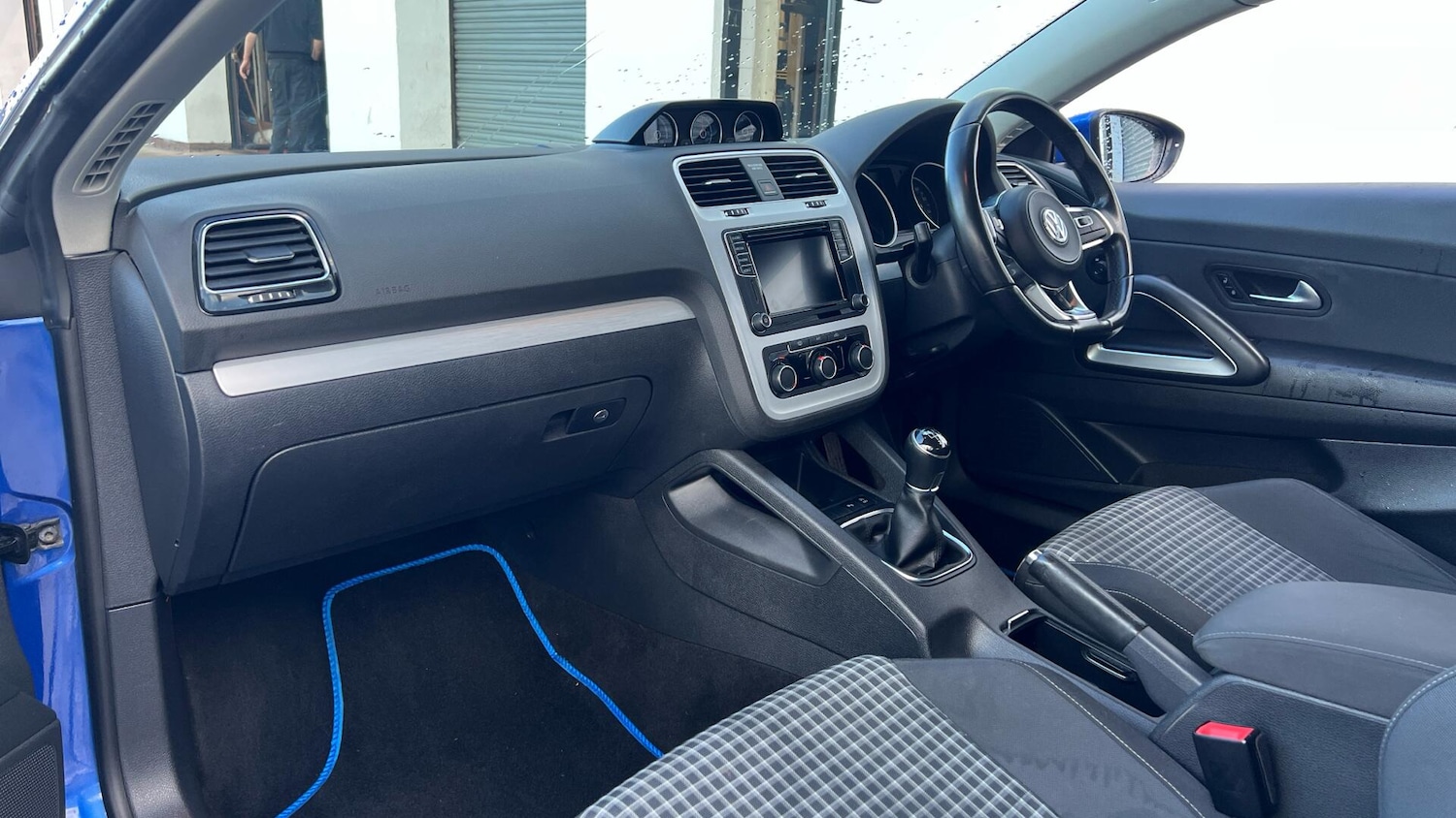 Used Volkswagen Scirocco 2017 for sale - 76832075: Photo 7