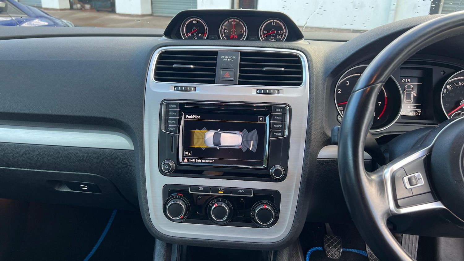 Used Volkswagen Scirocco 2017 for sale - 76832075: Photo 8