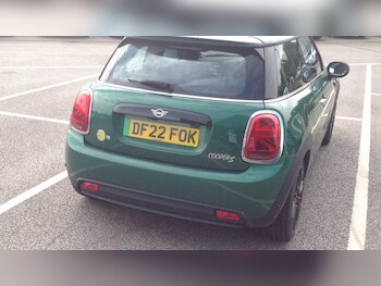 Used MINI Hatch 2022 for sale - 77769342: Photo