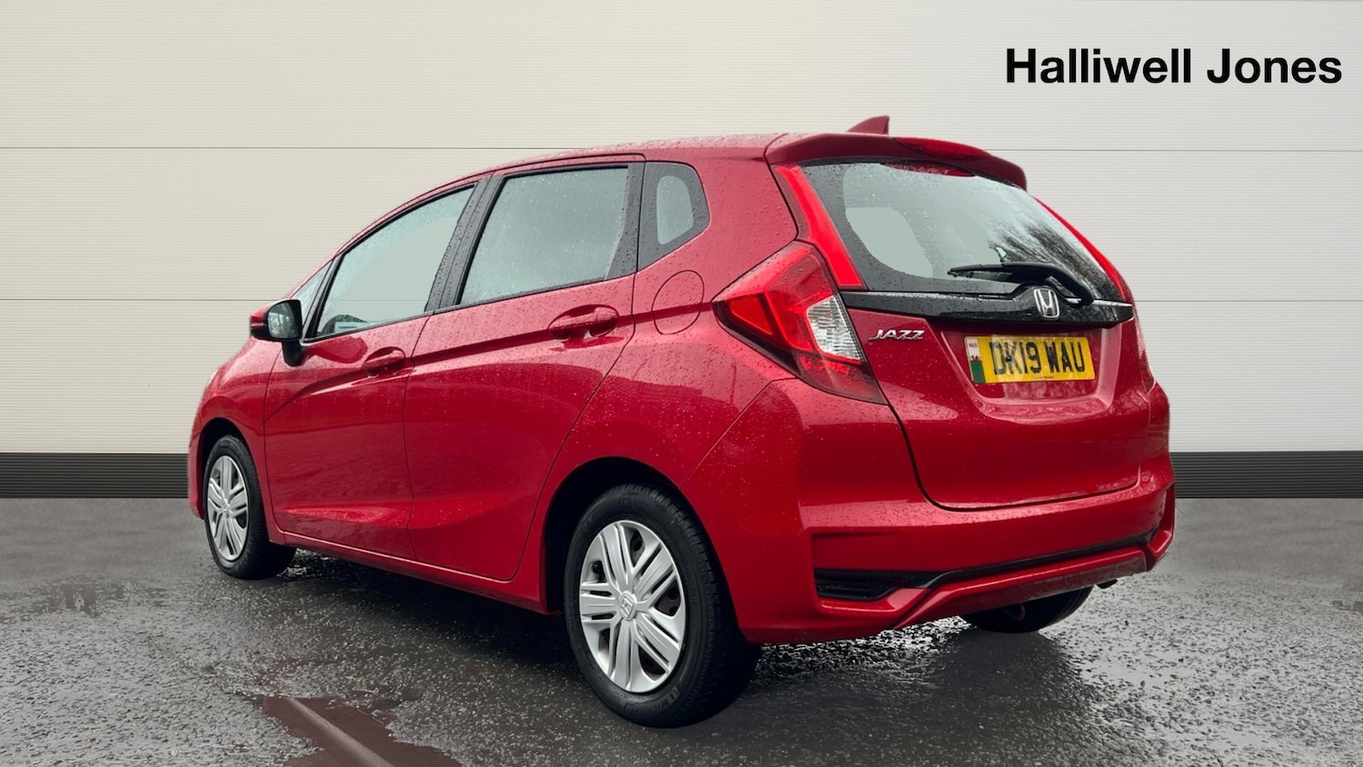 Used Honda Jazz 2019 for sale - 76832739: Photo 2