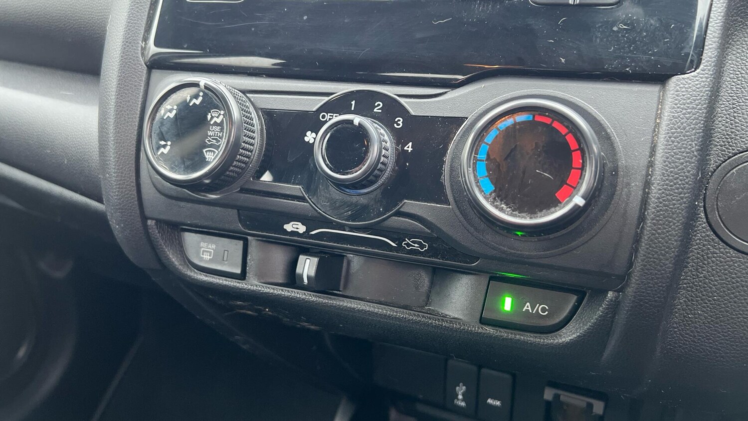 Used Honda Jazz 2019 for sale - 76832739: Photo 23