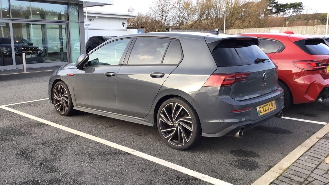 Used Volkswagen Golf 2023 for sale - 77255080: Photo 2