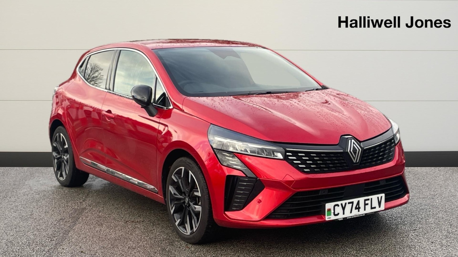 Used Renault Clio 2024 for sale - 76832738: Photo 1