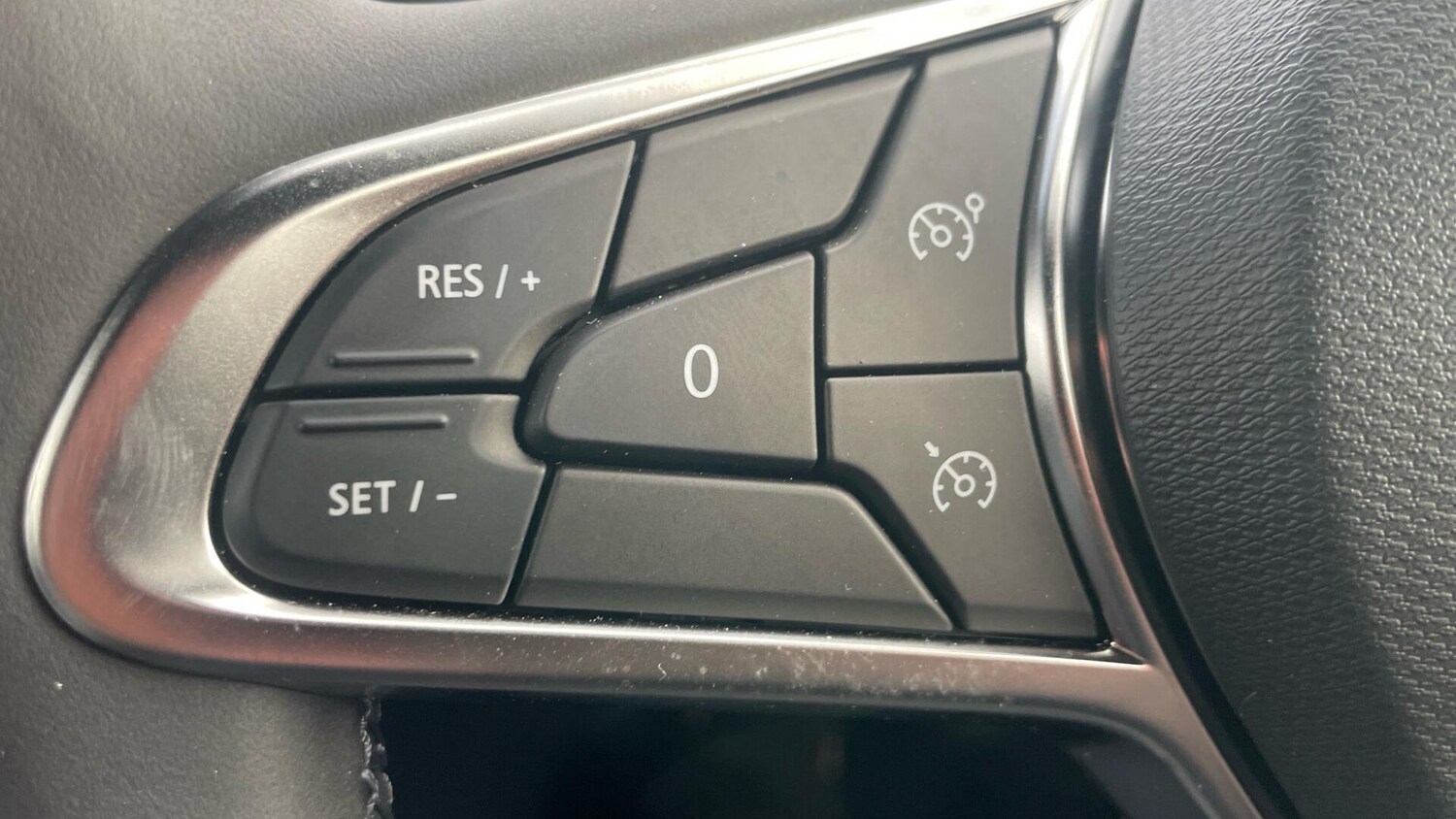 Used Renault Clio 2024 for sale - 76832738: Photo 26