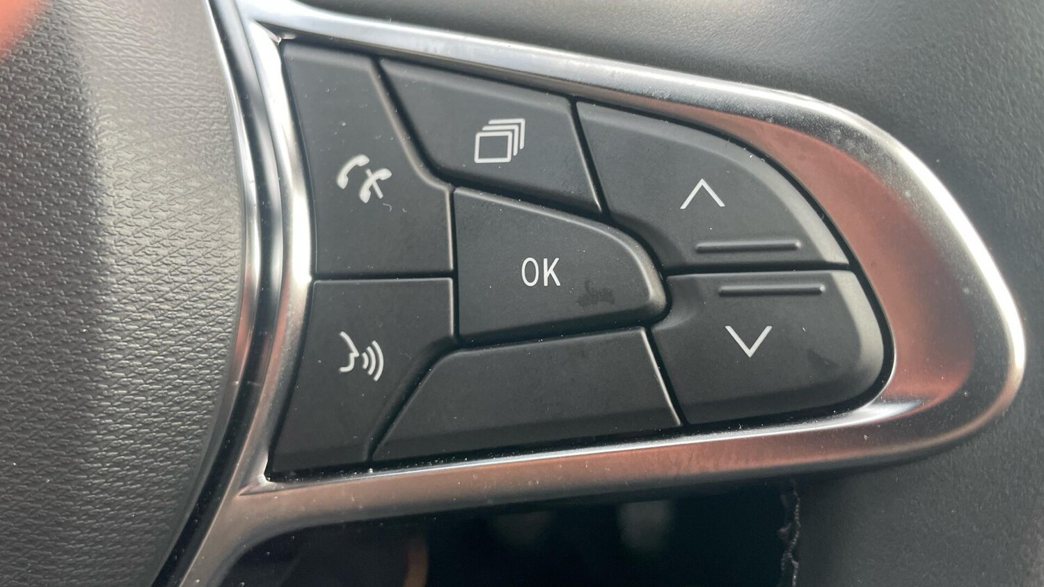 Used Renault Clio 2024 for sale - 76832738: Photo 27