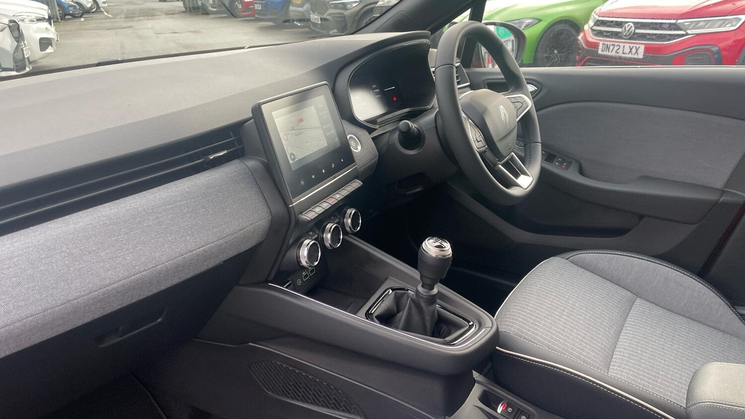 Used Renault Clio 2024 for sale - 76832738: Photo 7