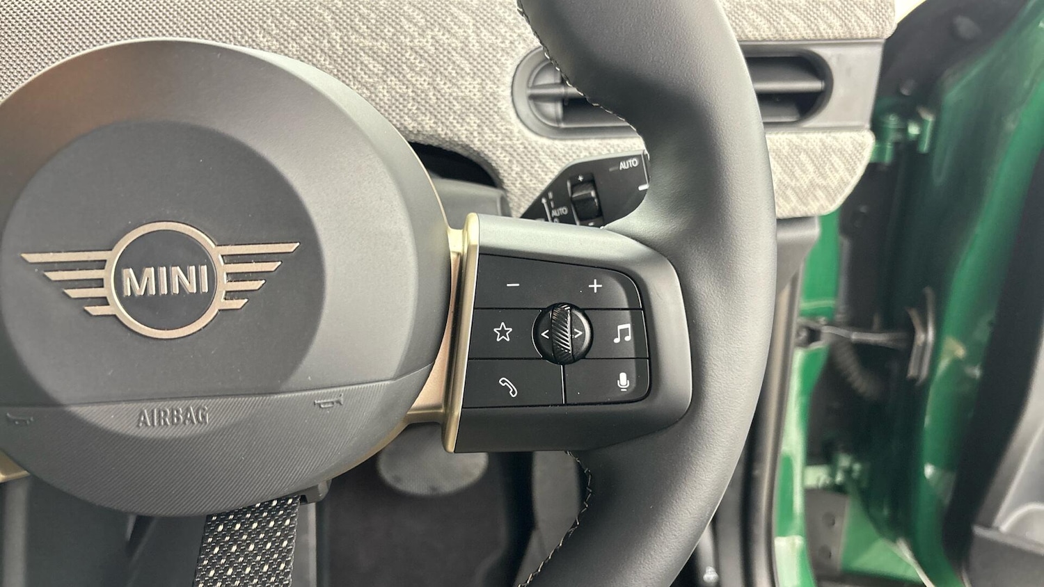 Used MINI Hatch 2025 for sale - 76831852: Photo 18