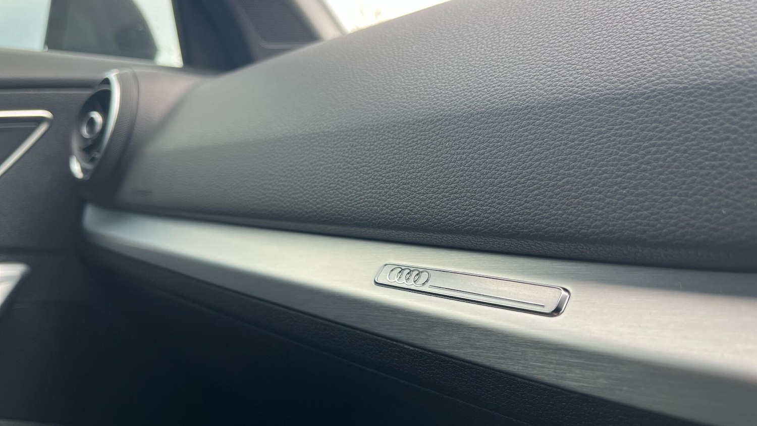 Used Audi Q2 2017 for sale - 76913207: Photo 21