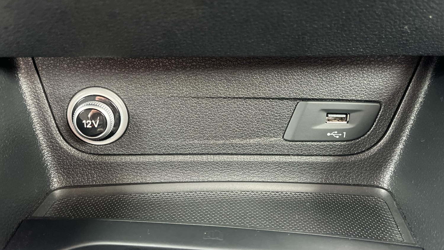 Used Audi Q2 2017 for sale - 76913207: Photo 22