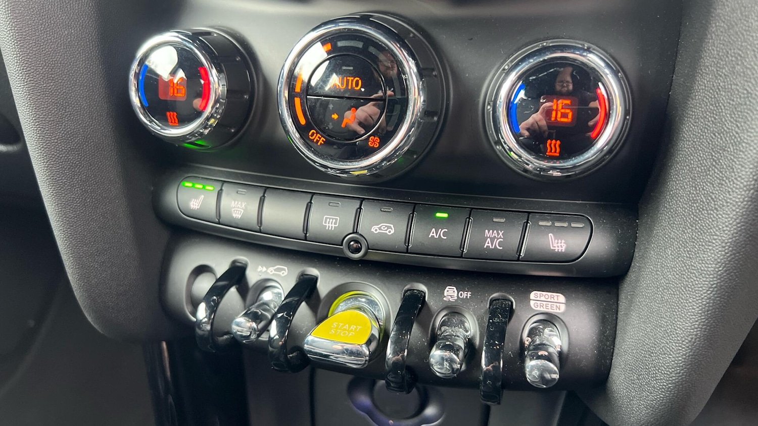 Used MINI Hatch 2022 for sale - 76832568: Photo 25