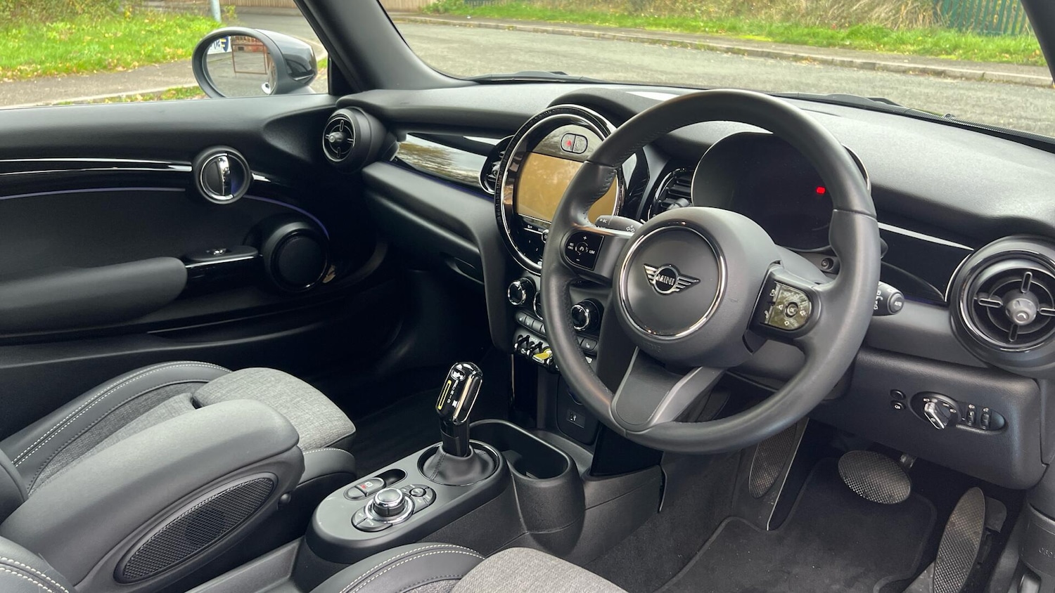 Used MINI Hatch 2022 for sale - 76832568: Photo 6