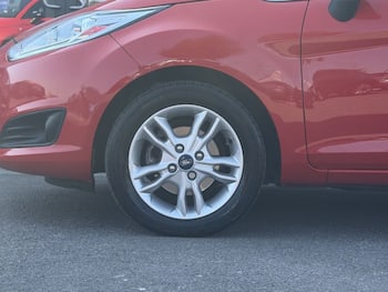 Used Ford Fiesta 2017 for sale - 79743063: Photo