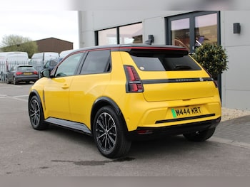 Used Renault 5 2025 for sale - 78002637: Photo