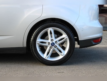 Used Ford C-Max 2016 for sale - 76654645: Photo