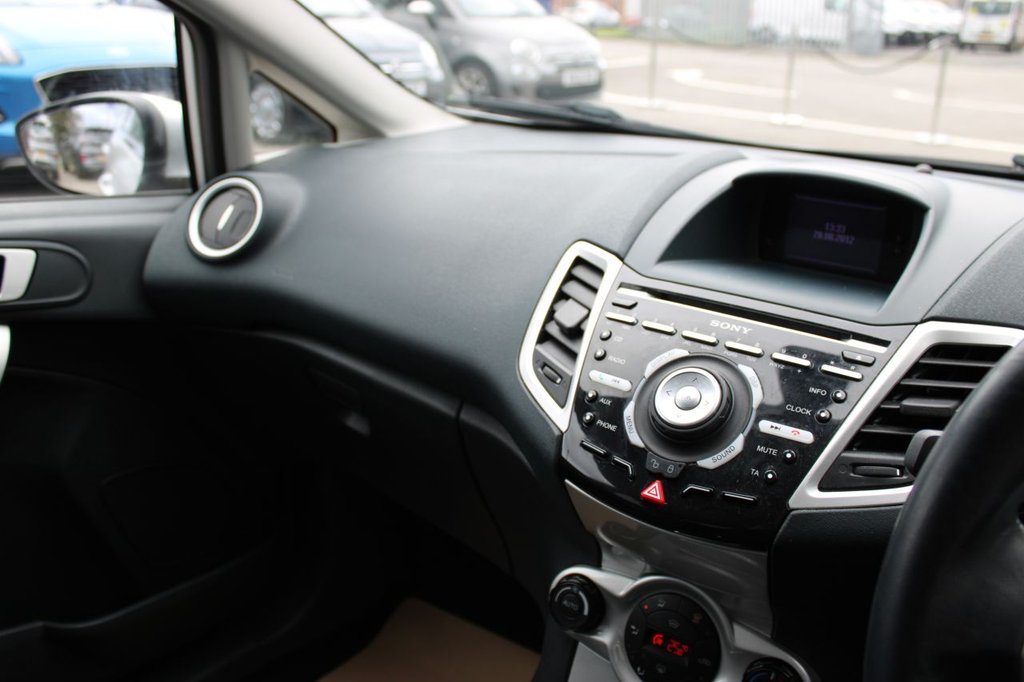 Used Ford Fiesta 2011 for sale - 77263429: Photo 11