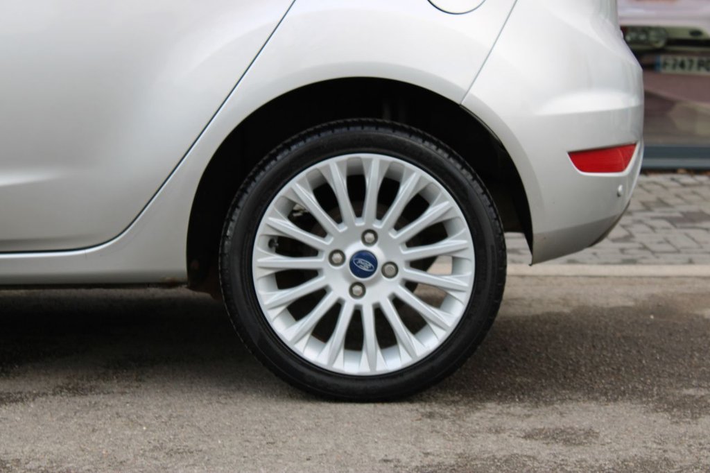 Used Ford Fiesta 2011 for sale - 77263429: Photo 3