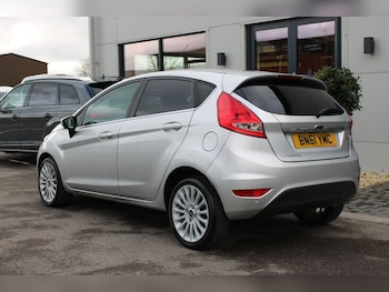 Used Ford Fiesta 2011 for sale - 77263429: Photo