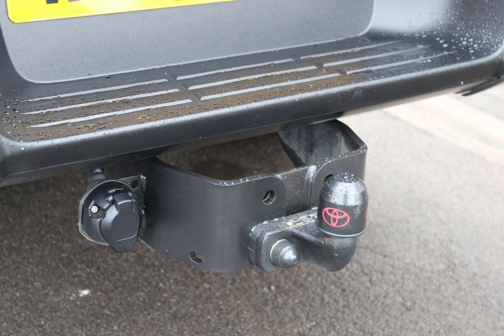 Used Toyota Hilux 2023 for sale - 77422000: Photo 6