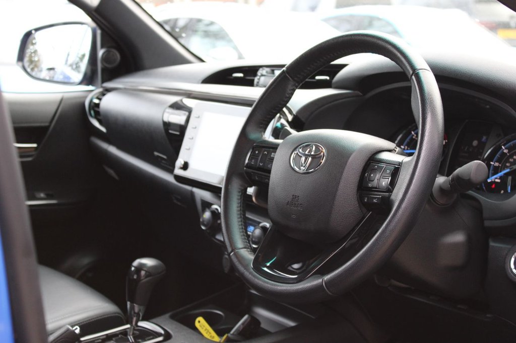 Used Toyota Hilux 2023 for sale - 77422000: Photo 8