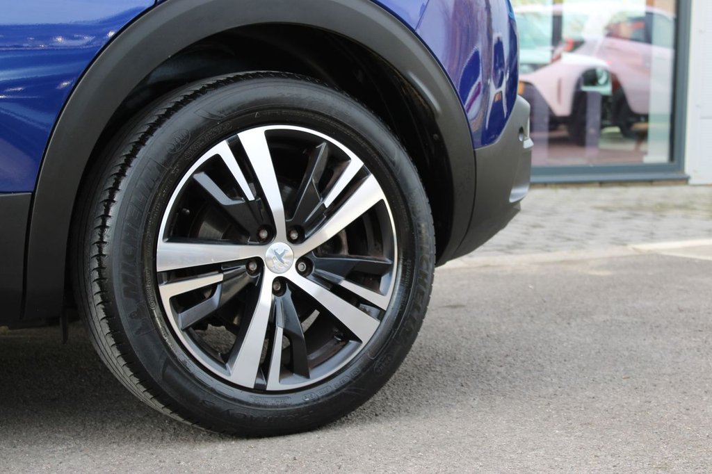 Used Peugeot 3008 2019 for sale - 76711431: Photo 2