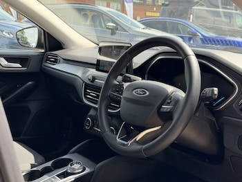 Used Ford Focus 2018 for sale - 78658116: Photo