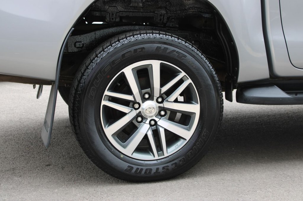 Used Toyota Hilux 2018 for sale - 75998738: Photo 4