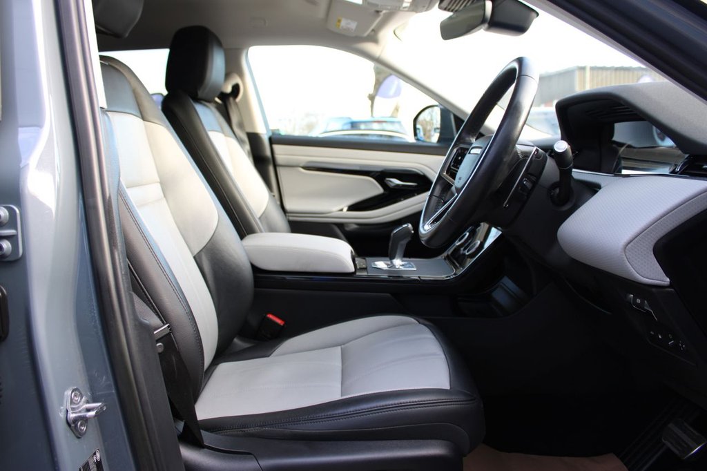 Used Land Rover Range Rover Evoque 2022 for sale - 77121537: Photo 2