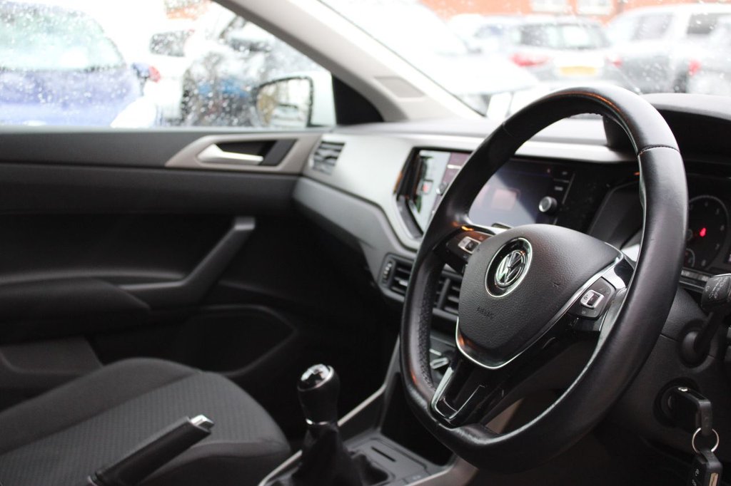 Used Volkswagen Polo 2020 for sale - 76841622: Photo 3