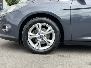 Used Ford Focus 2011 for sale - 78299373: Photo