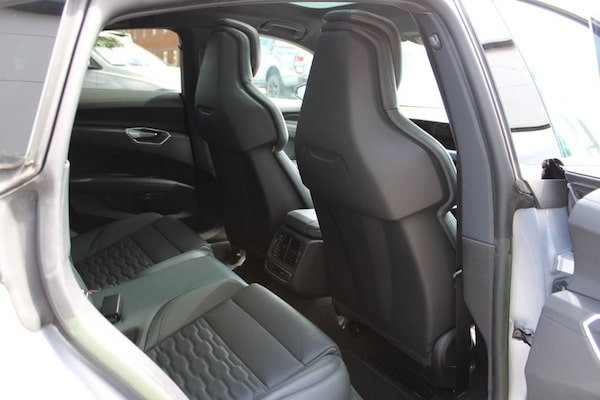 Used Audi e-tron GT 2022 for sale - 75037777: Photo 11