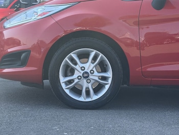 Used Ford Fiesta 2017 for sale - 79462150: Photo