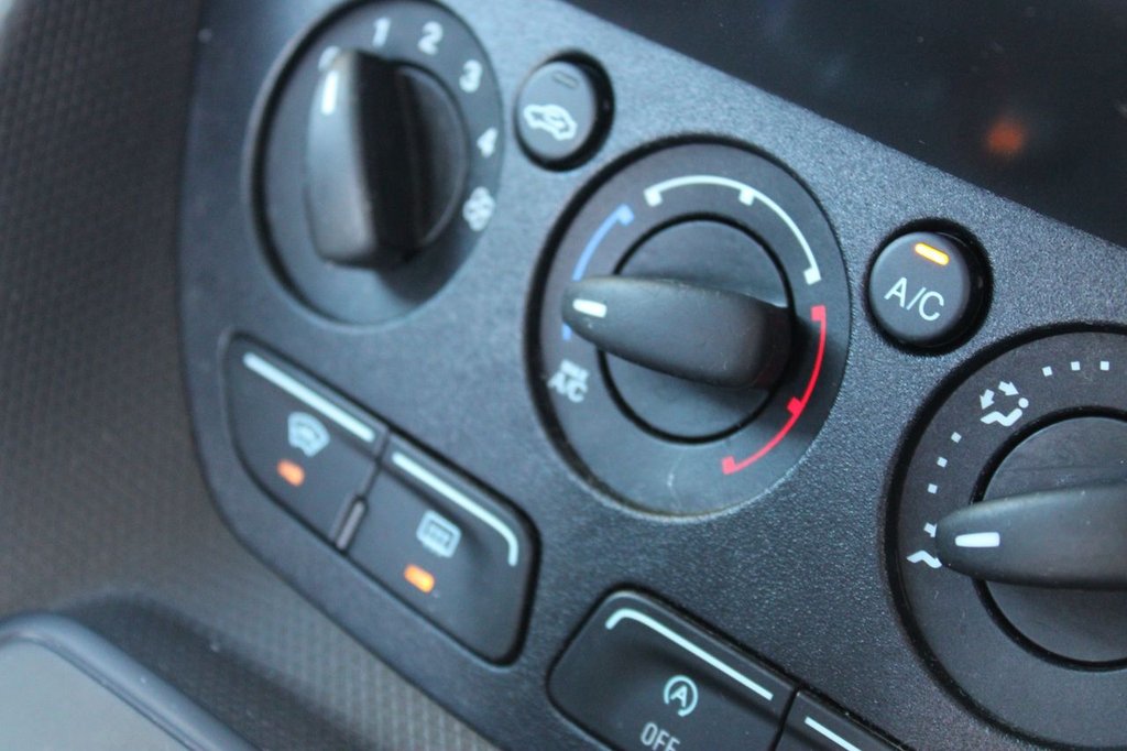 Used Ford Tourneo Connect 2016 for sale - 75998693: Photo 18