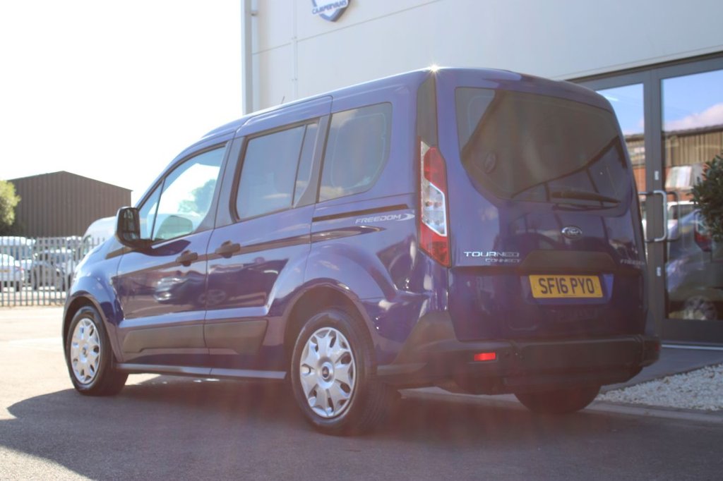 Used Ford Tourneo Connect 2016 for sale - 75998693: Photo 5