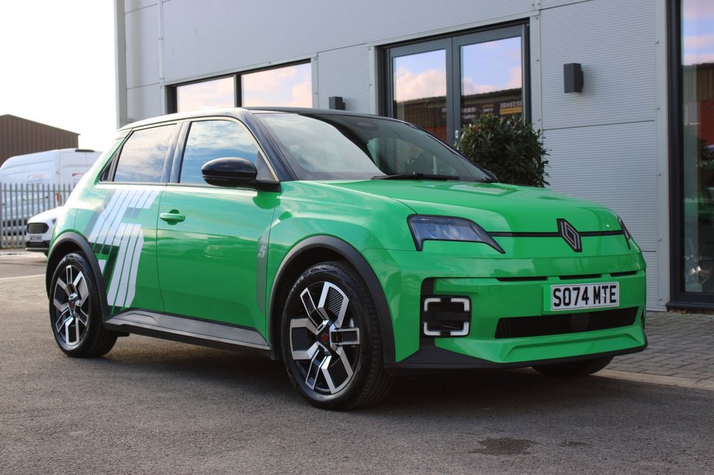 Used Renault 5 E-Tech electric 2025 for sale - 76901064: Photo 14