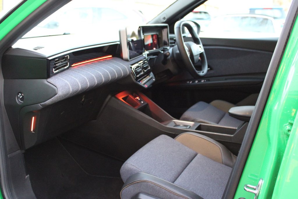 Used Renault 5 E-Tech electric 2025 for sale - 76901064: Photo 6