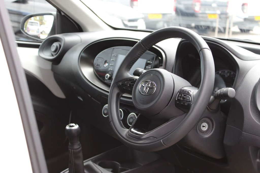 Used Toyota Aygo X 2023 for sale - 75758548: Photo 3