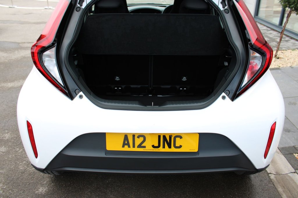 Used Toyota Aygo X 2023 for sale - 75758548: Photo 6