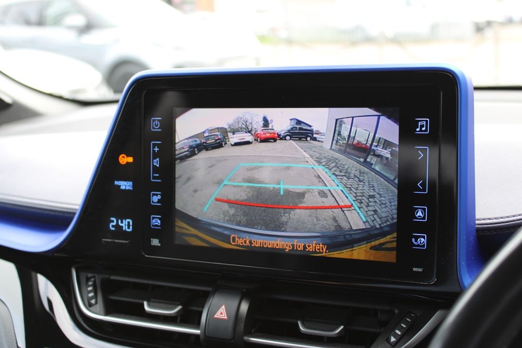 Used Toyota C-HR 2017 for sale - 77666976: Photo 12