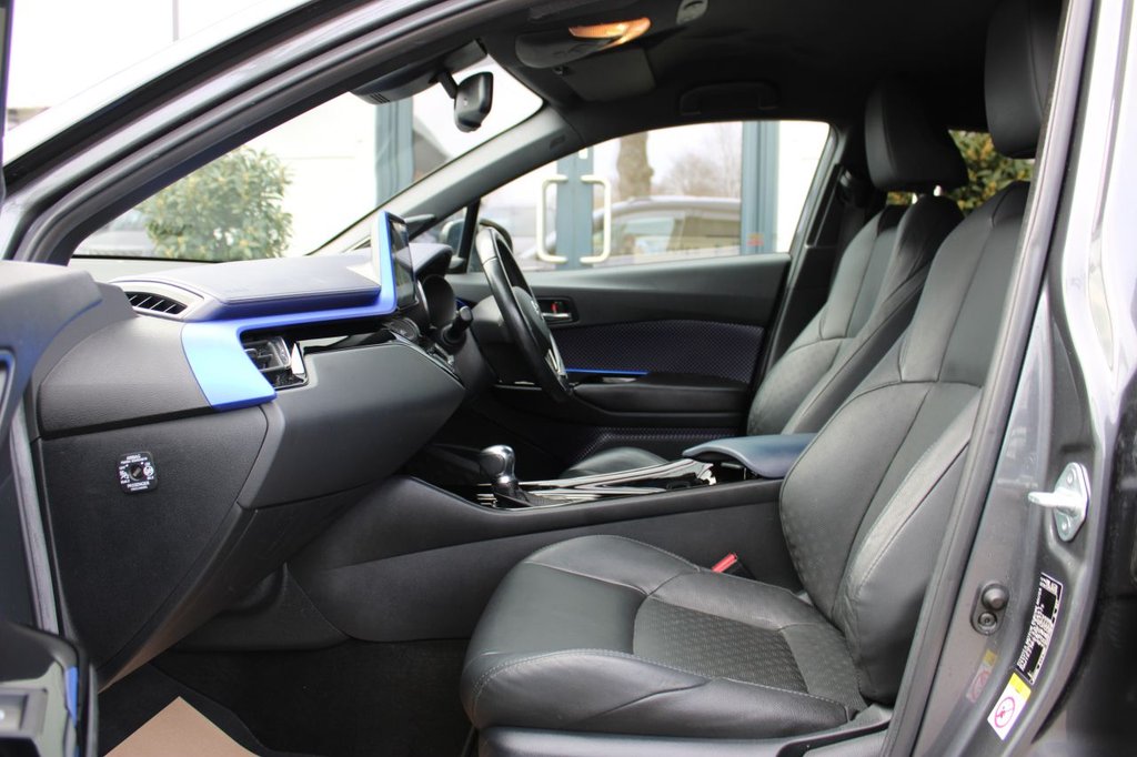 Used Toyota C-HR 2017 for sale - 77666976: Photo 3