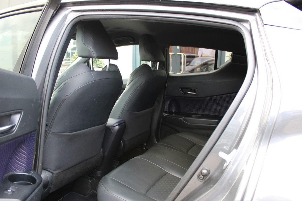 Used Toyota C-HR 2017 for sale - 77666976: Photo 5