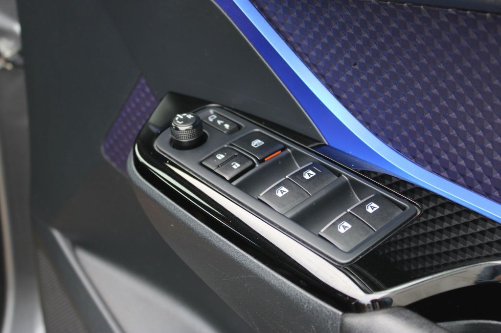 Used Toyota C-HR 2017 for sale - 77666976: Photo 9