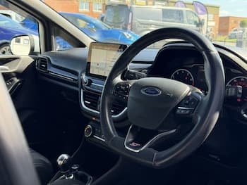 Used Ford Fiesta 2018 for sale - 79749688: Photo
