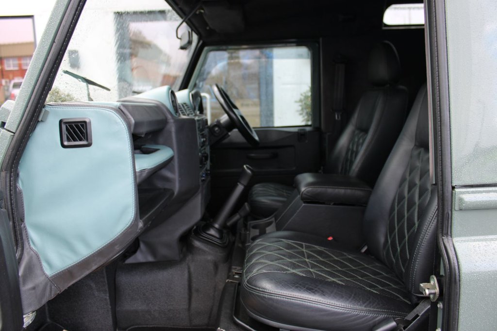 Used Land Rover Defender 2015 for sale - 77520547: Photo 10