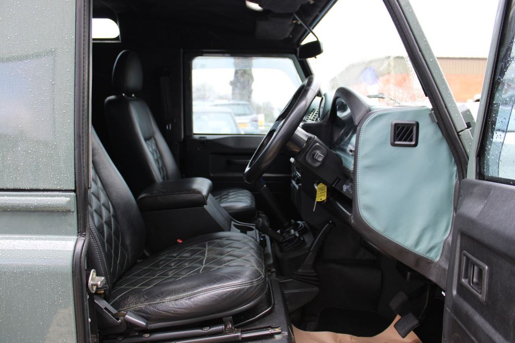Used Land Rover Defender 2015 for sale - 77520547: Photo 12
