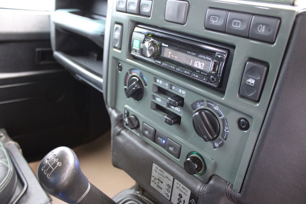 Used Land Rover Defender 2015 for sale - 77520547: Photo 13