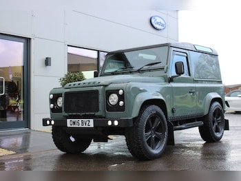 Land Rover Defender feature image